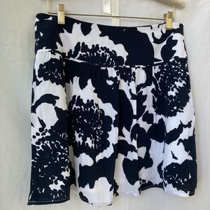 Ann Taylor Loft Lined Skirt Size 8 Mini Flirty Peasant Print M